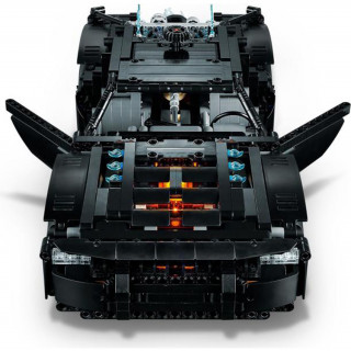 LEGO Technic Batman - Batmobile™ (42127) Igra 