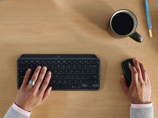 Logitech MX Anywhere 3S for Business miška Pisarna Za desno roko Brezžični RF + bluetooth Laser 8000 DPI PC