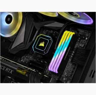 Corsair Vengeance RGB CMN32GX4M2Z3600C16 pomnilniški modul 32 GB 2 x 16 GB DDR4 3600 MHz PC
