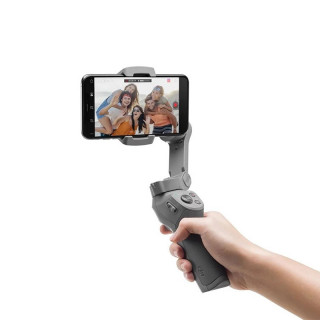 DJI Osmo Mobile stabilizator v paketu Combo Mobile